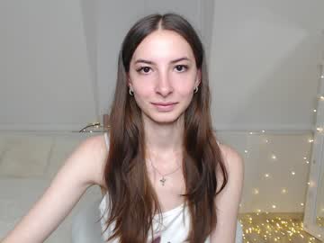 girl
        shy_cut1e cam image #1405022