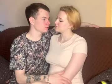 couple
        julielourens cam image #4482233