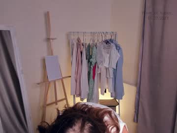 girl
        wave_of_happy_ cam image #1978665