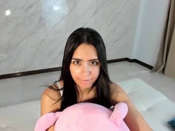 girl
        allisonpalmer cam image #3038563