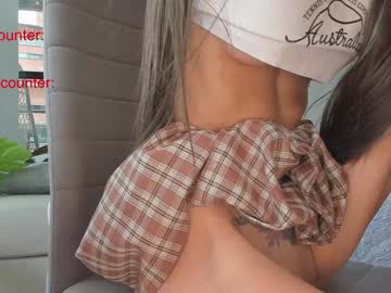 girl
        lonelly_lolly98 cam image #3306184