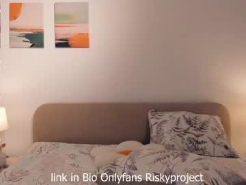 girl
        riskyproject cam image #4683217