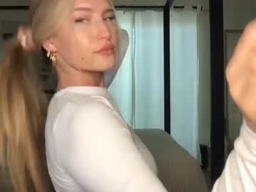 girl
        thezabrina cam image #1023957