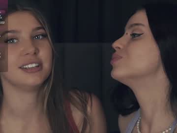 couple
        vivid_girls cam image #3128148