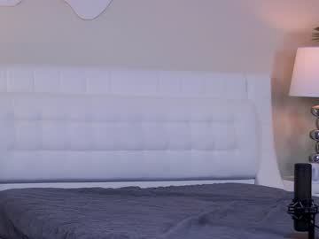 girl
        kittycaitlin cam image #2025809