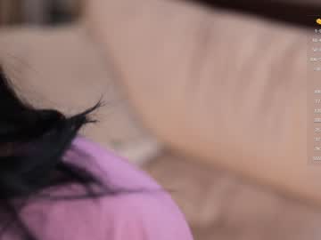girl
        hinatabroks cam image #2632357