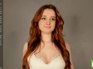 girl
        margarethowell cam image #4450456