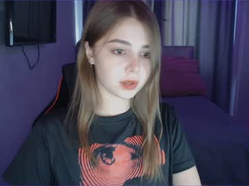 girl
        tripleprinces cam image #32577