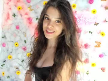 girl
        babyaylin cam image #4046464