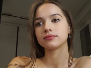 girl
        hecola cam image #3407492