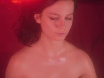 girl
        lorienn cam image #3505071