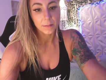 girl
        thebeautifulbadassnextdoor cam image #3099947