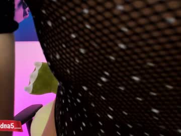 girl
        ariadna5 cam image #408305