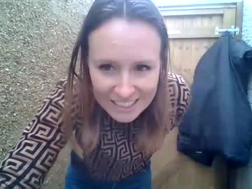 girl
        eatmypie69 cam image #2342166