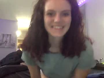couple
        lylaslair cam image #1019764