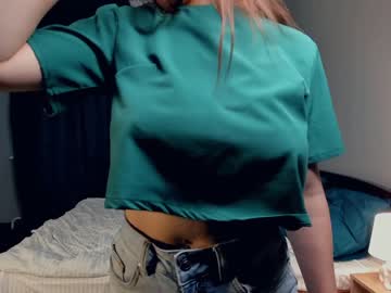 girl
        helen_enjoys cam image #1835567