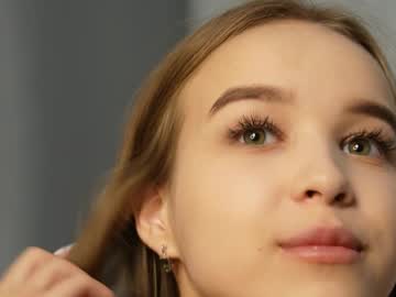 girl
        yeepshyy cam image #3311915