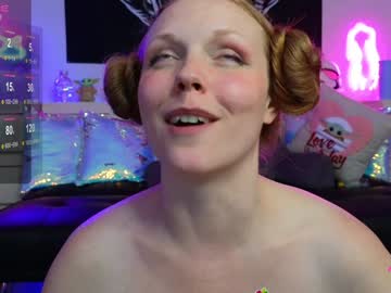 girl
        daphnemadison cam image #4470307
