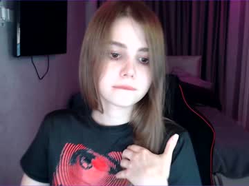 girl
        tripleprinces cam image #1846663