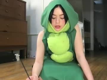 girl
        littlesugarpea cam image #2057955