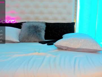 girl
        alexislove007 cam image #456075