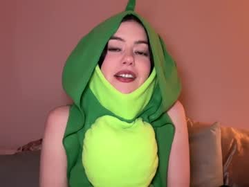 girl
        littlesugarpea cam image #3896375