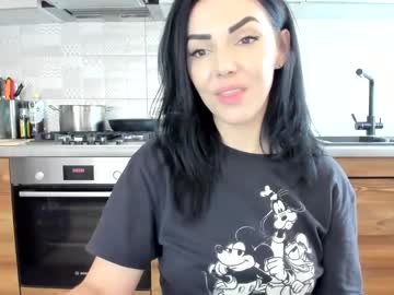 girl
        missnelly cam image #1341886