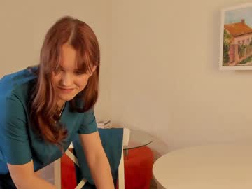 girl
        garyncoaker cam image #2719238