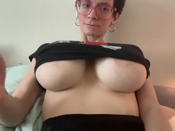 girl
        naomi_reah cam image #4412104