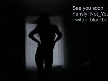 girl
        _blackbee_ cam image #406743