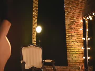 girl
        rocknrose cam image #1191629