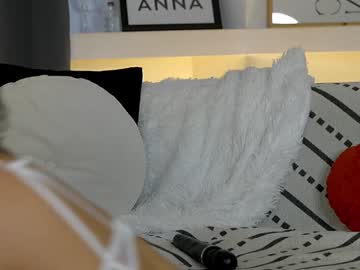 girl
        annadutton cam image #3525527