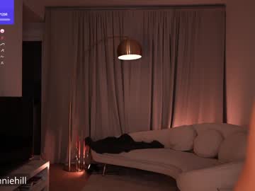 girl
        anniehillofficial_ cam image #3499302