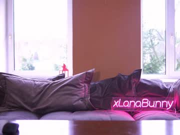 girl
        xlanabunny cam image #2418539