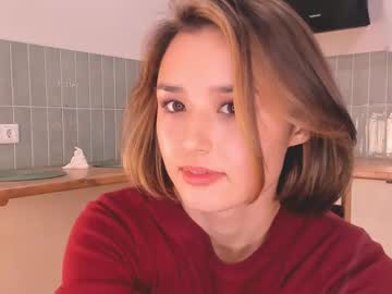 girl
        erleneheap cam image #3388338