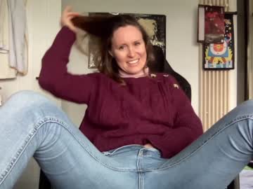 girl
        eatmypie69 cam image #2470890