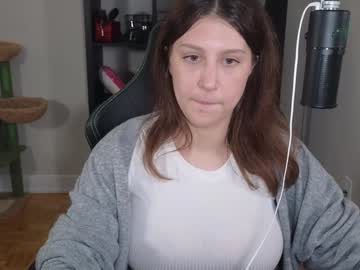 girl
        alexa_dream cam image #4533475
