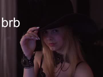 girl
        hannasthesia cam image #3590870