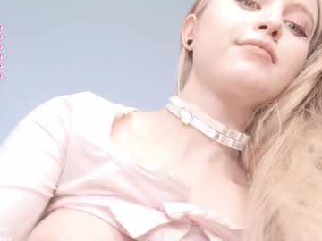 girl
        jelli_jennifer cam image #4252055