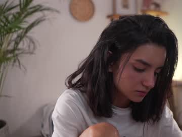 girl
        urcutelinda cam image #2766054