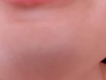 girl
        gingeronduty cam image #3909065