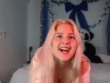 girl
        cloetonya cam image #2940150