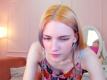 girl
        rosa_flavors cam image #1519132