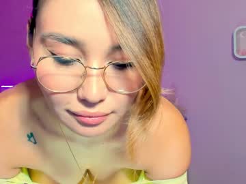 girl
        killer_face cam image #715300