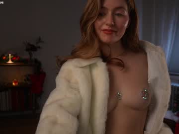 girl
        alisonrouge cam image #3829533