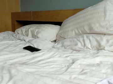 girl
        asiangirlandwhiteguy cam image #1278493